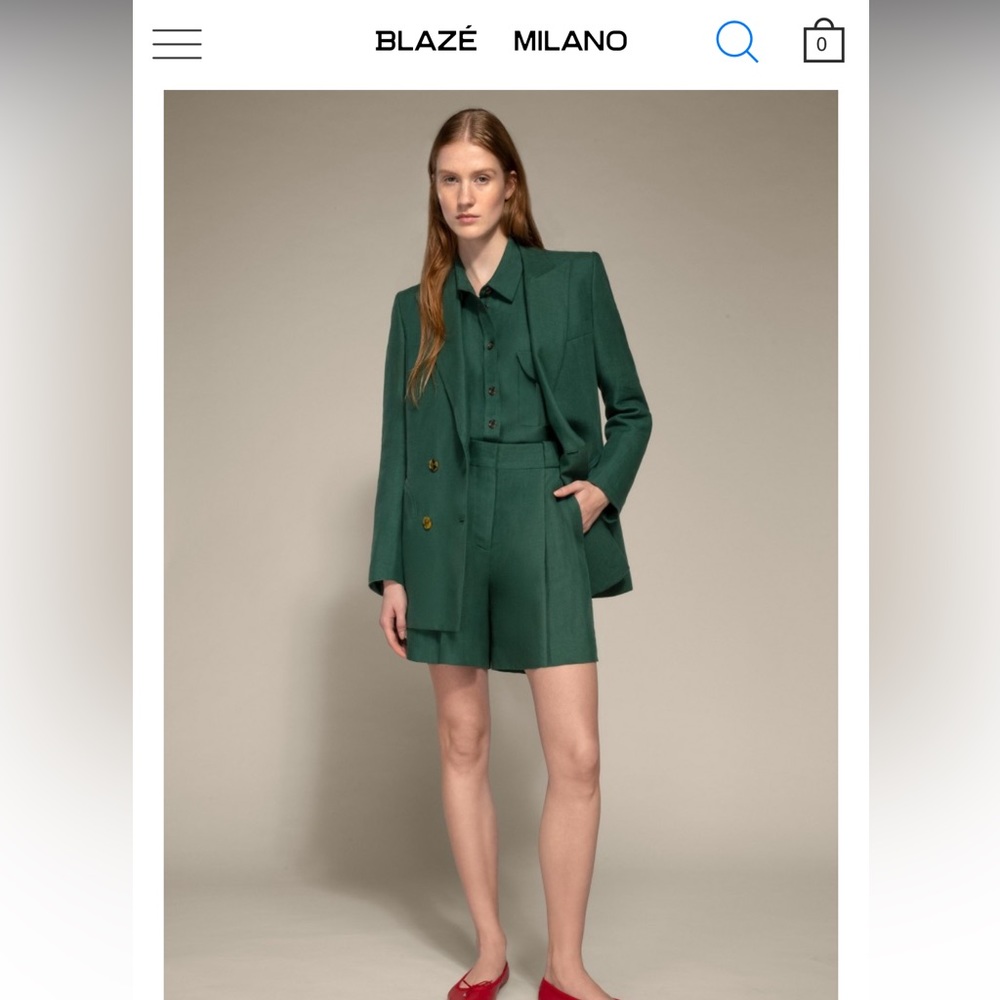 ISO Blaze Milano mid day sun pine top and shorts